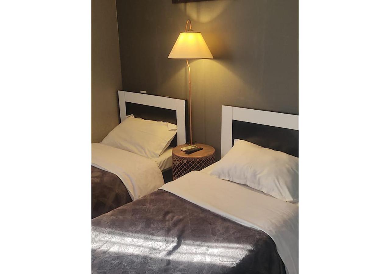 Hotel Lux Tbilisi Eksteriør billede